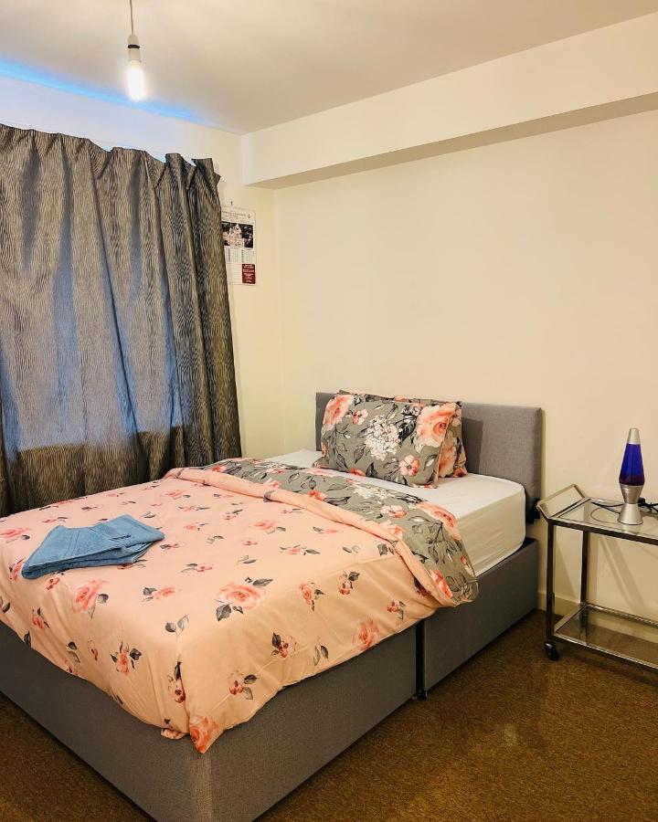 Modern 2bed 2bath Ground Floor Apartmán *